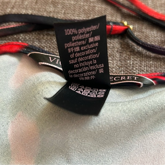 Victorias Secret Red Black Floral Crisscross Racerback Crop Camisole Size XL - Picture 4 of 4